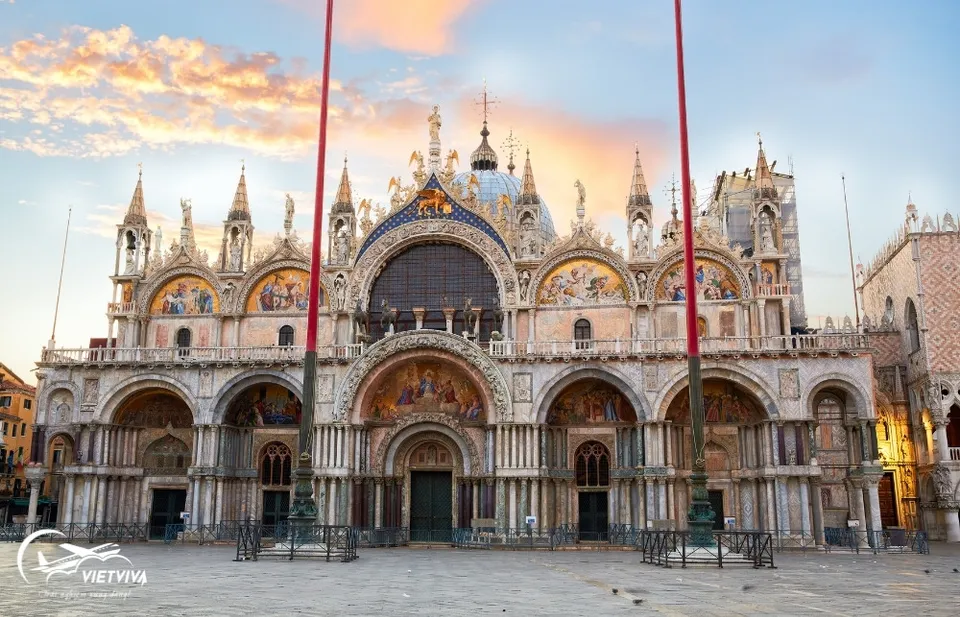 Vương cung thánh đường thánh Mark - Venice