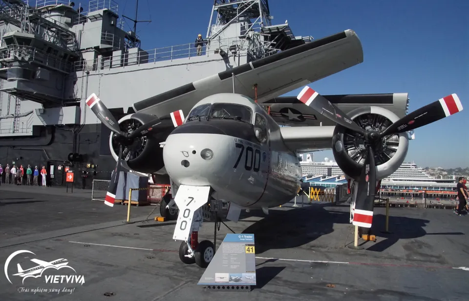 CHIẾN HẠM USS MIDWAY