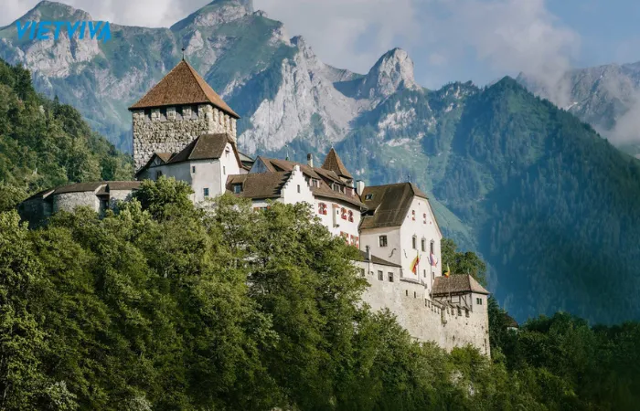 Du lịch Liechtenstein nên chọn mùa thu - đông