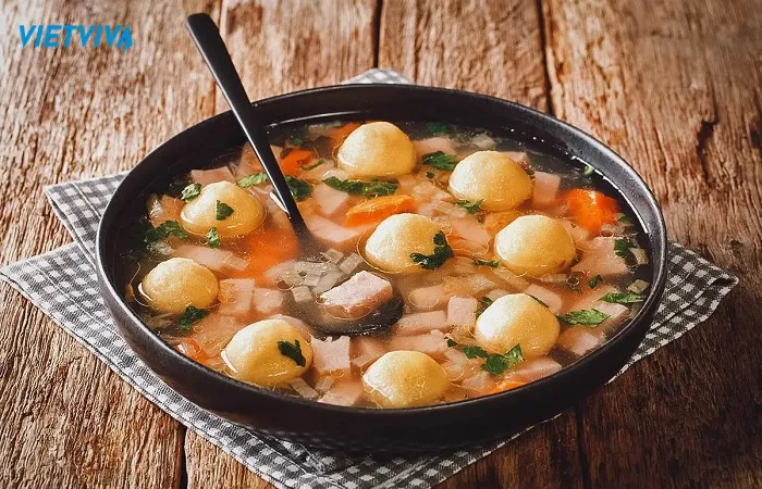 Thưởng thức Hafalaab – một món súp truyền thống tại Liechtenstein