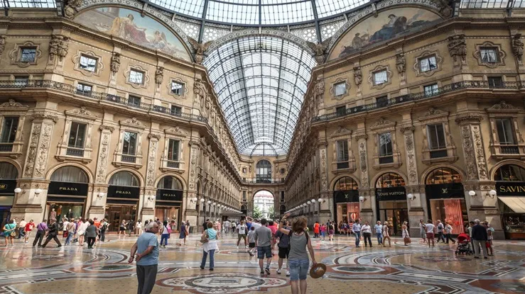 Milan là thành phố lớn thứ hai và nằm ở miền bắc nước Ý