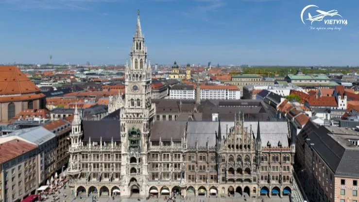 Tòa thị chính New Town Hall biểu tượng của Munich