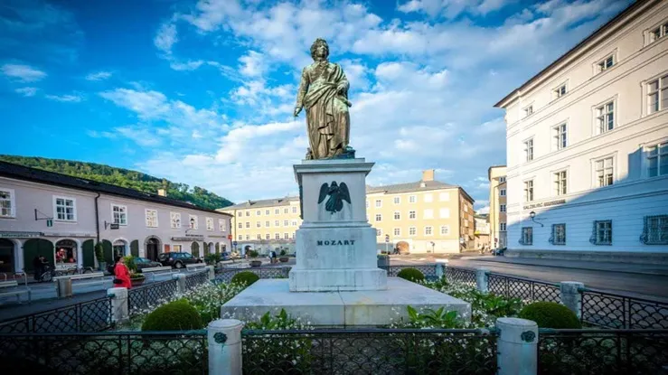 Tham quan nhà và bảo tàng Mozart để thưởng thức những bản nhạc bất hủ