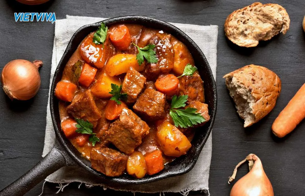 Món Goulash của Hungary