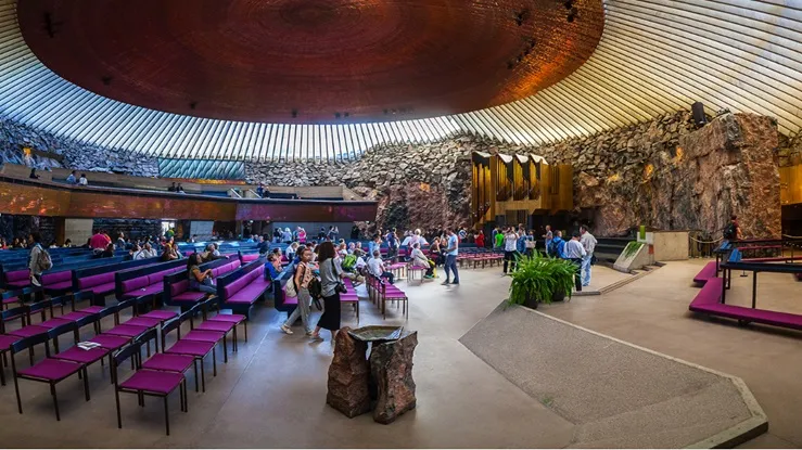 Tham quan nhà thờ đá Temppeliaukio - Kiến trúc dưới lòng đất của thủ đô Helsinki