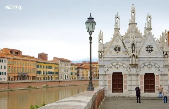 Nhà thờ Santa Maria della Spina