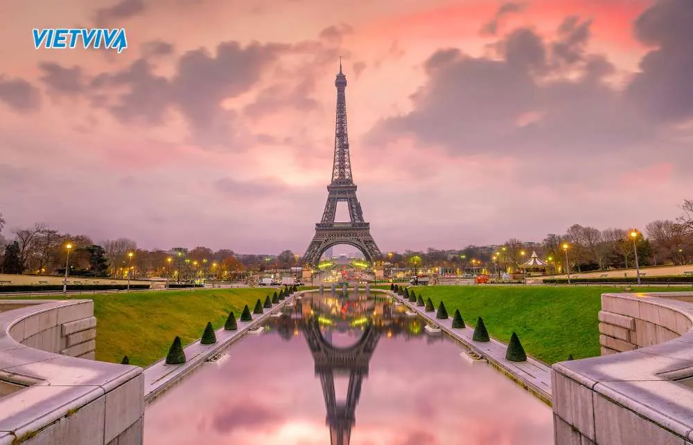 Tháp Eiffel - tour du lịch châu âu pháp ý thụy sĩ