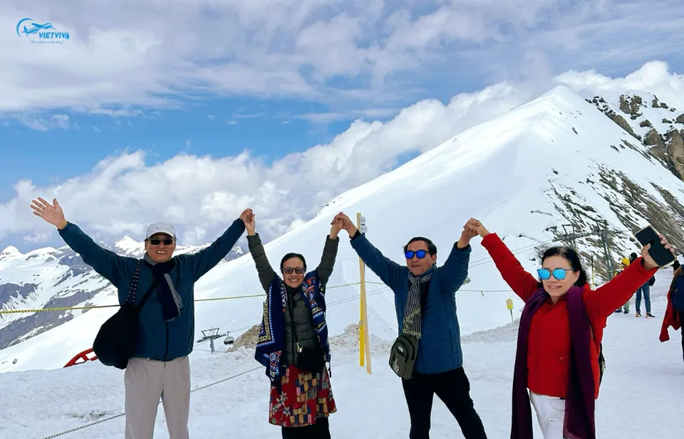 Núi tuyết Titlis